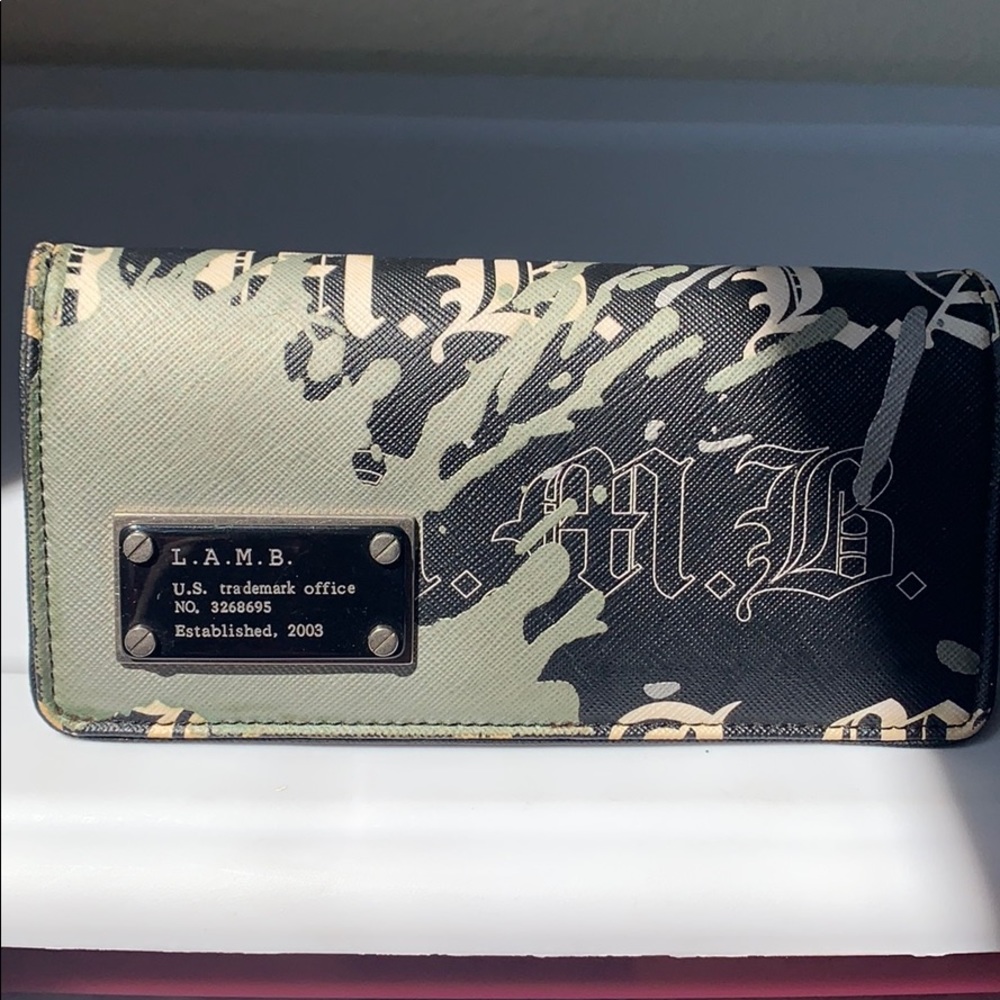 ✨LAMB black and grey paint splash wallet✨